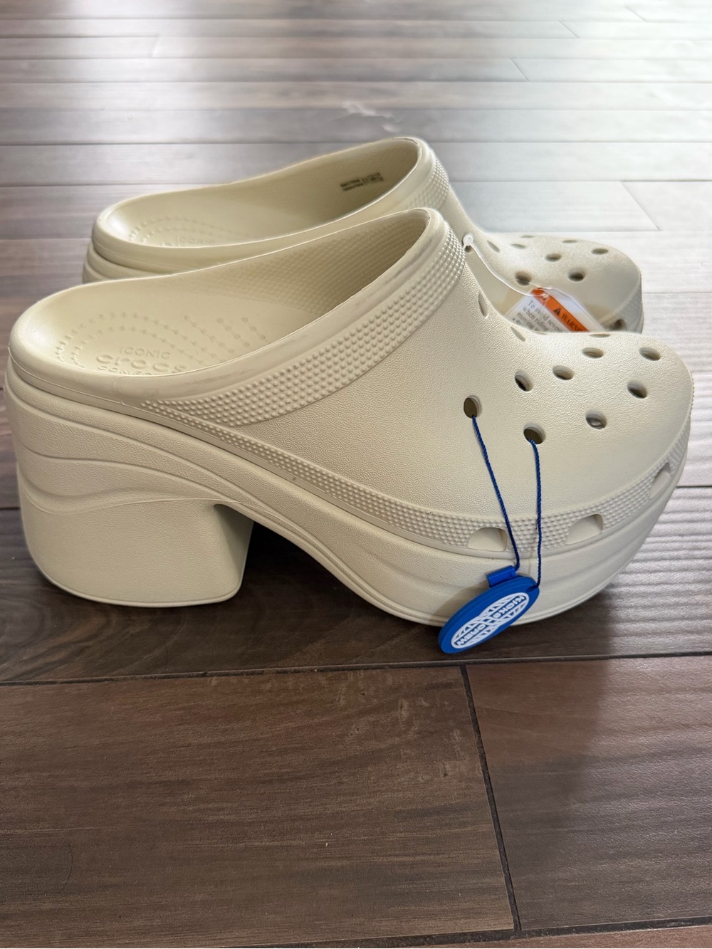 Crocs Siren Clog - White Platform Sandal - Size 8